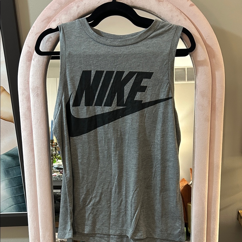 Nike Women's Black and Gray Muscle Tee